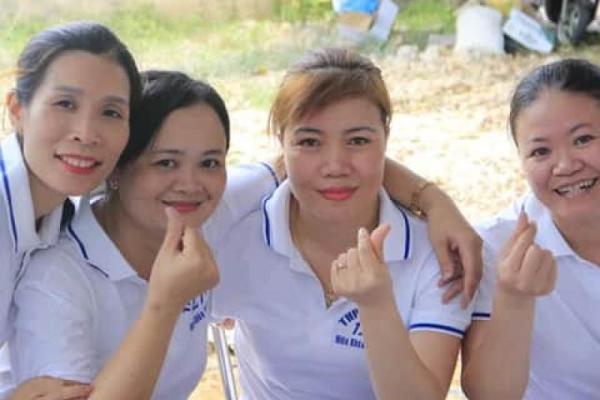 Khách hàng nói gì về Đồng phục T & Uyên